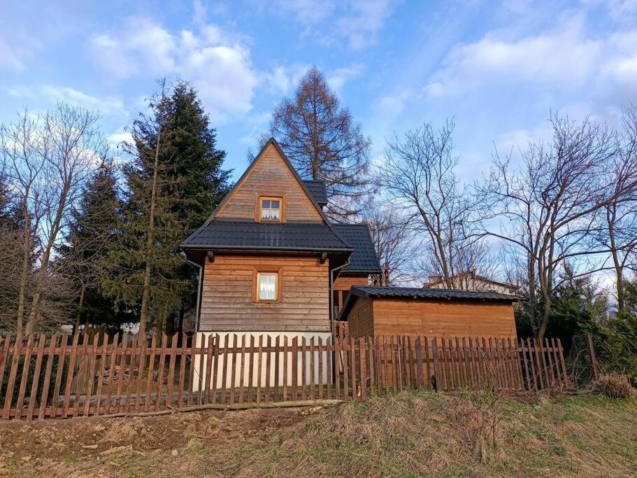 Ludwikowka Pod Luboniem, Stu-Letni Domek W Gorach Naprawa Exterior photo